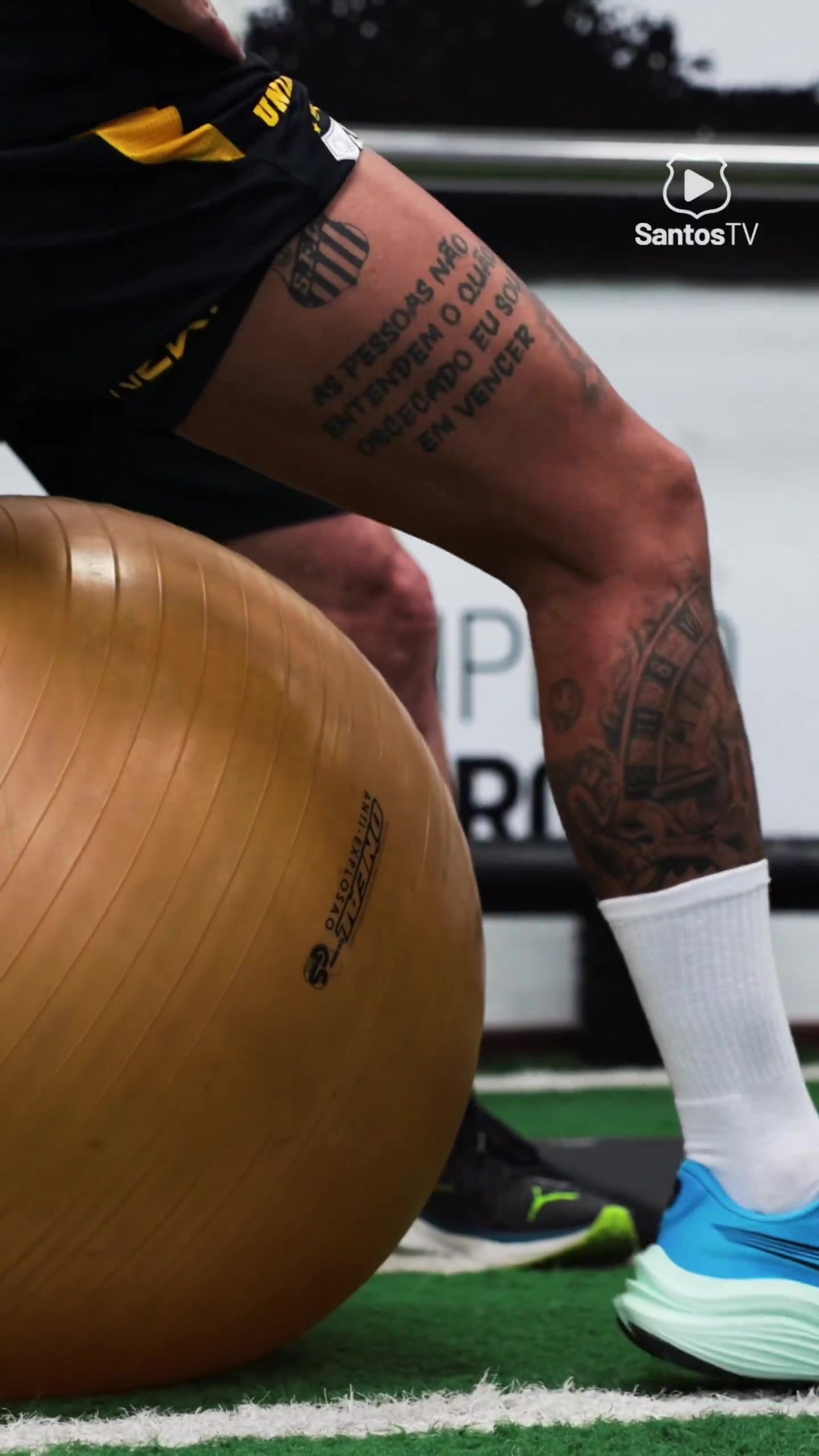 开云体育官网-努力恢复！桑托斯官方社媒晒视频，内马尔在健身房进行康复训练