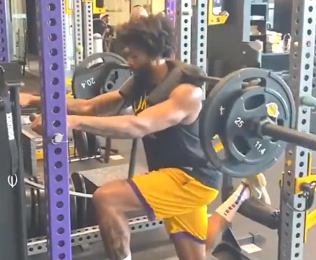 湖人公布新计划：浓眉兼打大前锋 拉塞尔继续首发